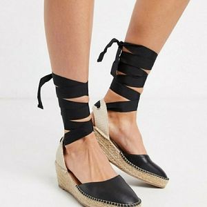 NWT wedge espadrille
